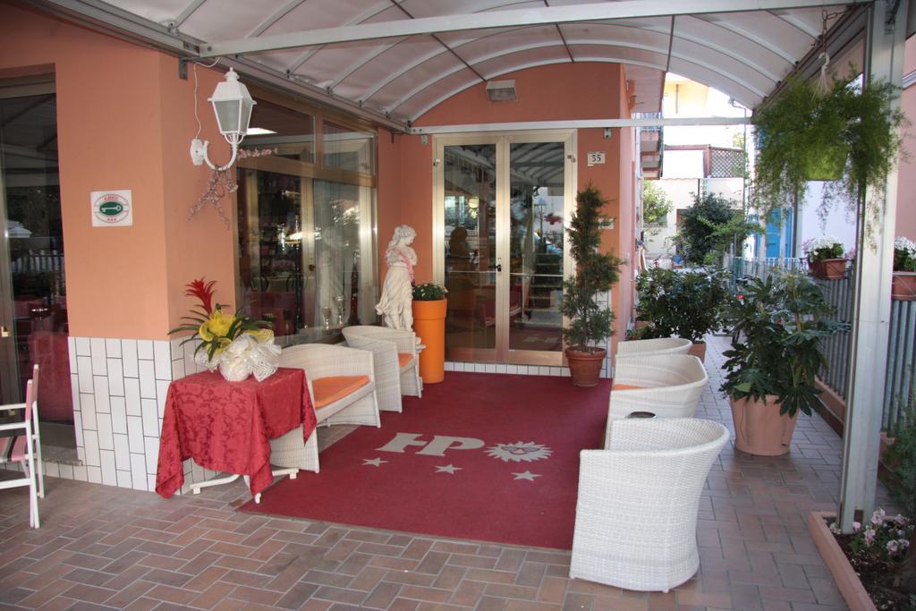 Hotel Peonia Rimini Eksteriør billede