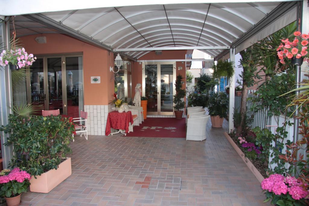 Hotel Peonia Rimini Eksteriør billede