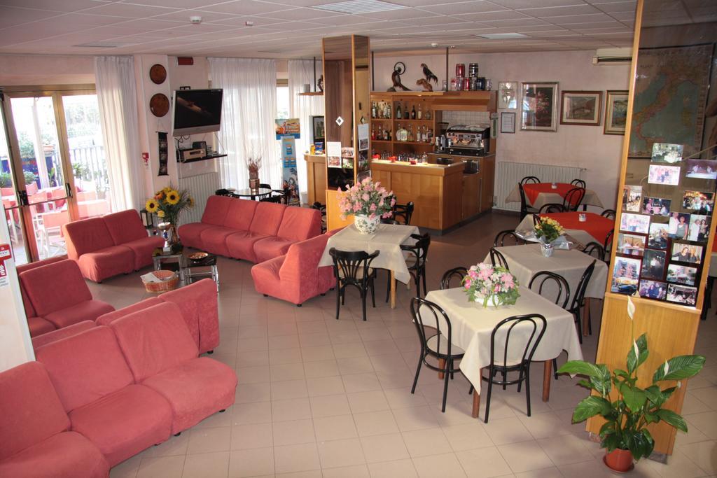 Hotel Peonia Rimini Eksteriør billede